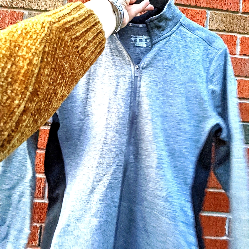 Champion Activewear Jacket. Great Condition! Size Small.